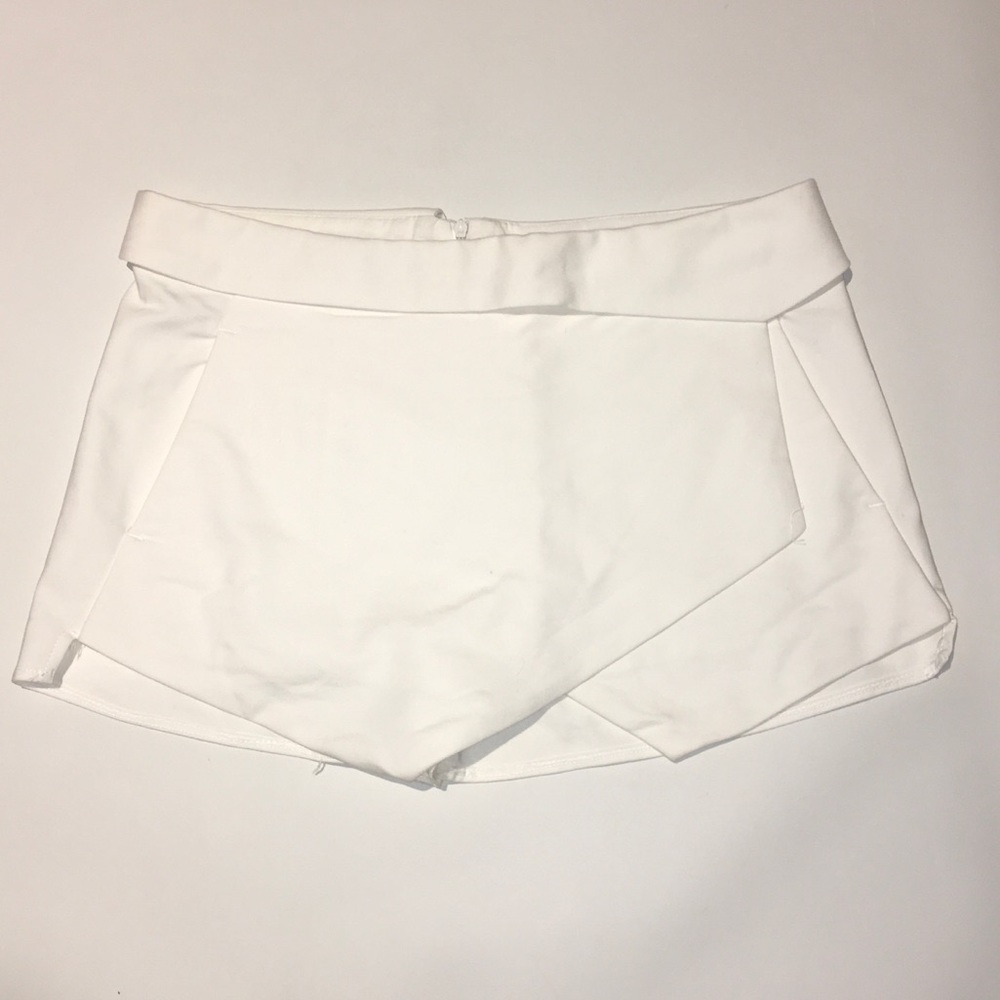 Zara White Skort with Pockets